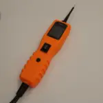 فاحص كهرباء سيارات KM10 من الأعلى