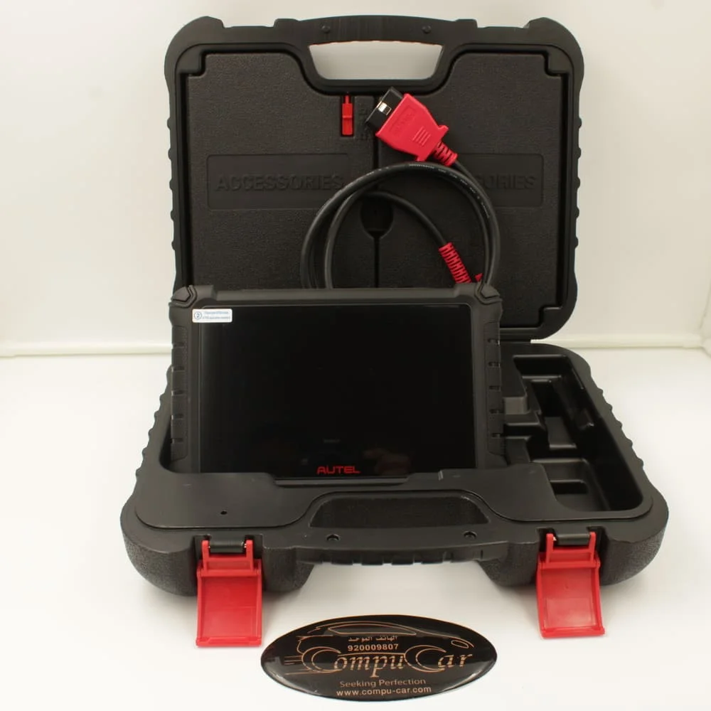 Car-Diagnostic-Scanner-Autel-maxicheck Autel MaxiCheck MX900 kit, including the tablet, OBD2 cable and carrying case.