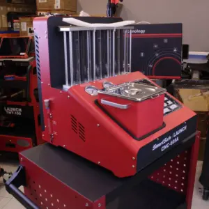 حوض التنظيف بالموجات فوق الصوتية في جهاز تنظيف بخاخات السيارات SmartSafe CNC-605A