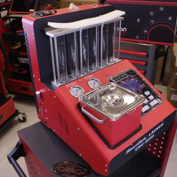 جهاز تنظيف بخاخات السيارات SmartSafe CNC-605A بمنصة اختبار البخاخات والشاشة